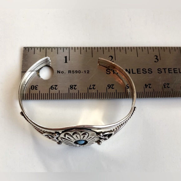 Vintage Native American Sterling Silver Cuff Bracelet - Picture 8 of 11